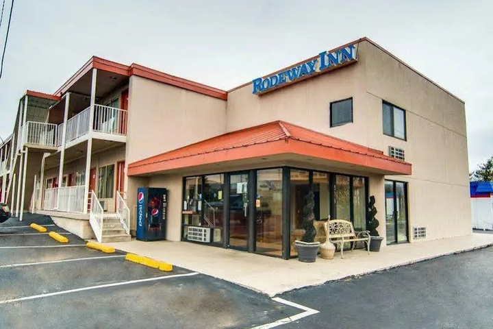 Image of RODEWAY INN CIVIC CENTER