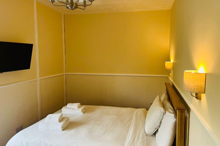 Room 21 of 33