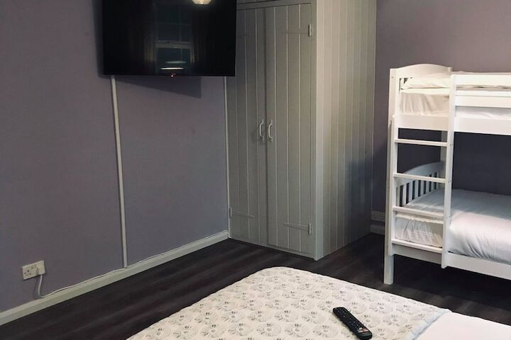 Room 17 of 35