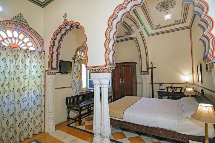 Room 17 of 70