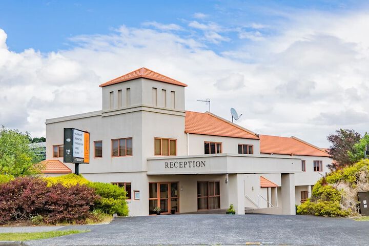 Hotel Entry