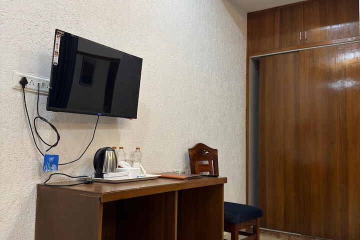 Room 40 of 83