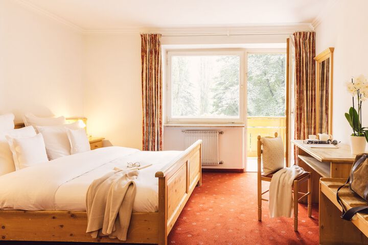 Room 4 of 57