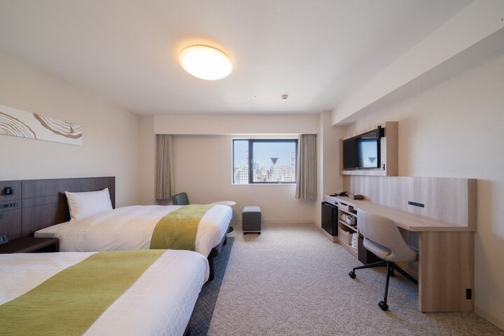 Room 27 of 54
