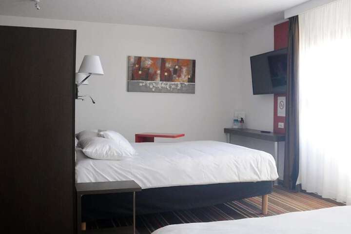 Room 19 of 71