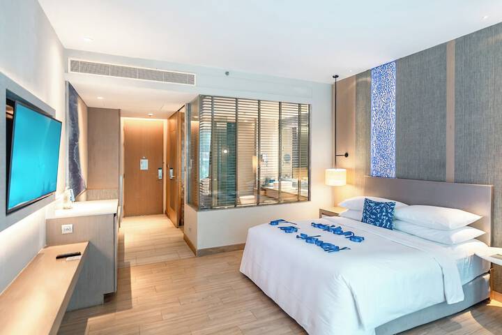 Room 45 of 162