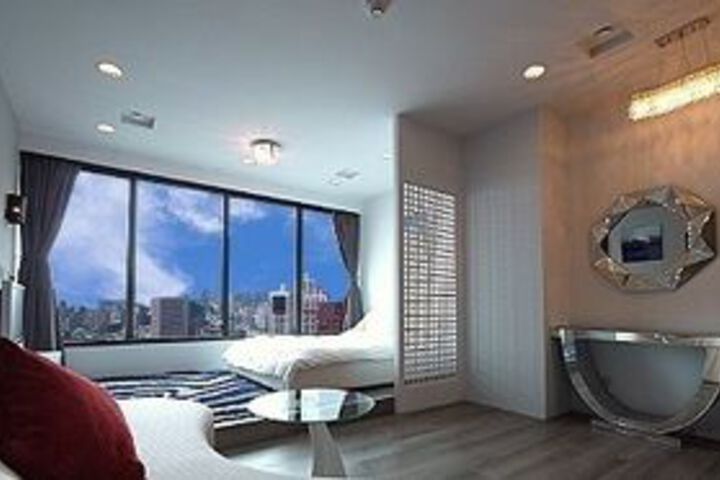 Room 49 of 73