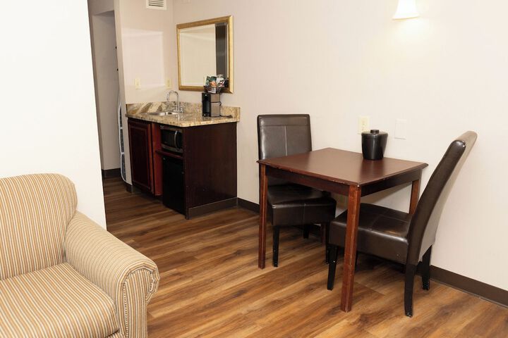 Room 9 of 29