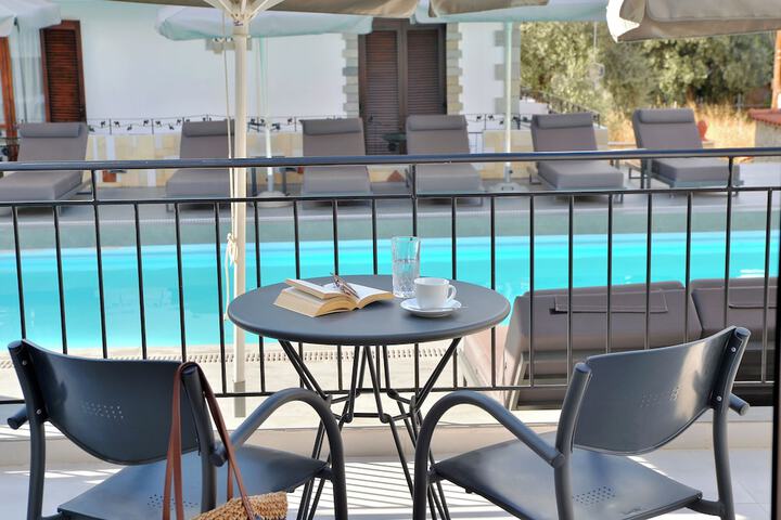 Terrace/Patio 100 of 102