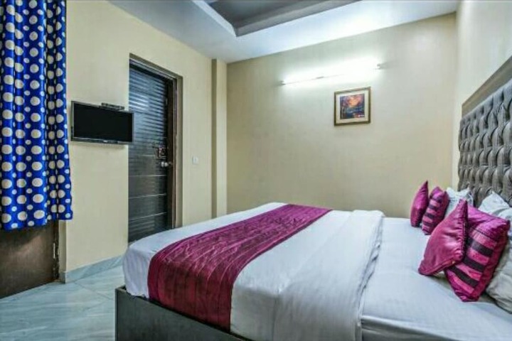 Room 5 of 22
