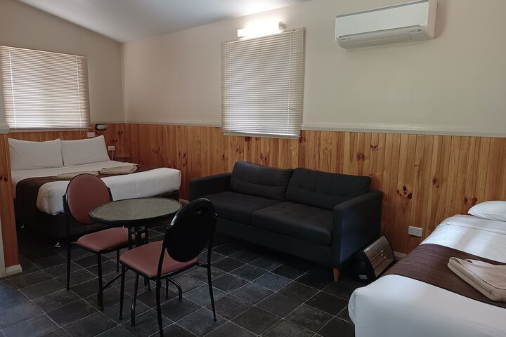 Room 9 of 22