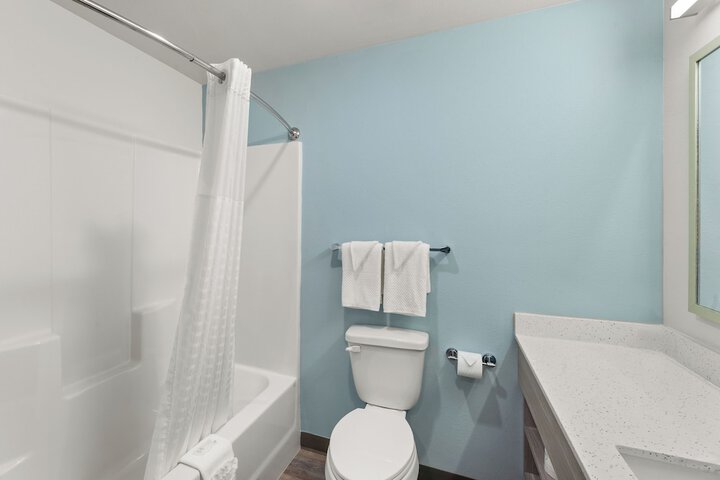 Room 9 of 20