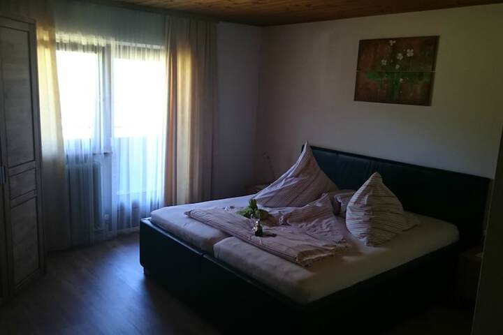 Room 7 of 61
