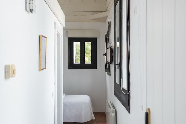 Room 14 of 31