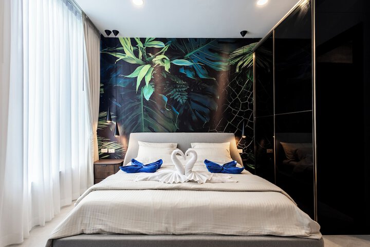 Room 54 of 213