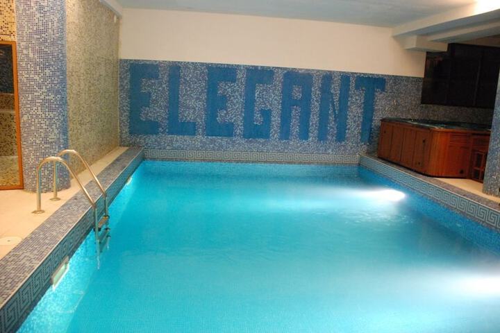 Pool 18 of 48