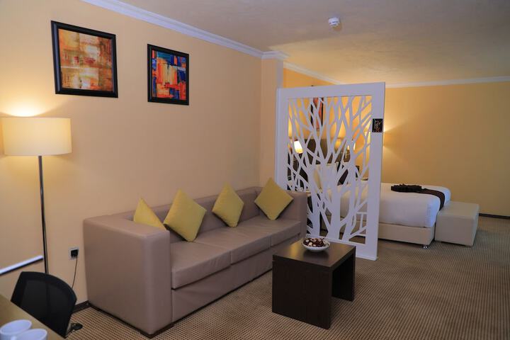 Room 27 of 66