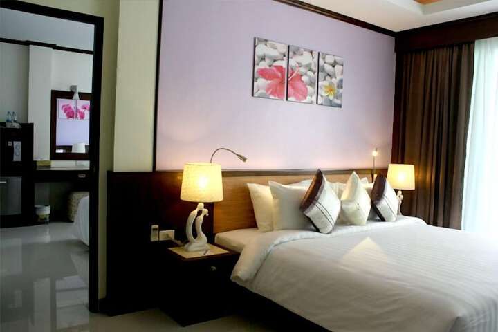 Room 3 of 17
