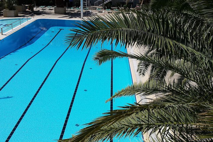Pool 38 of 66