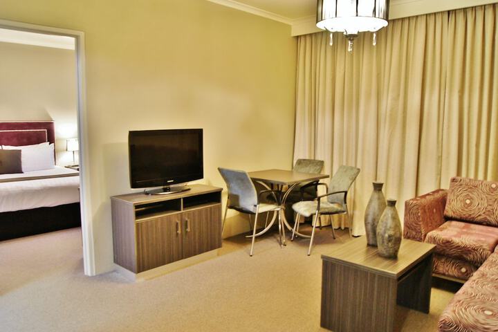 Room 50 of 78