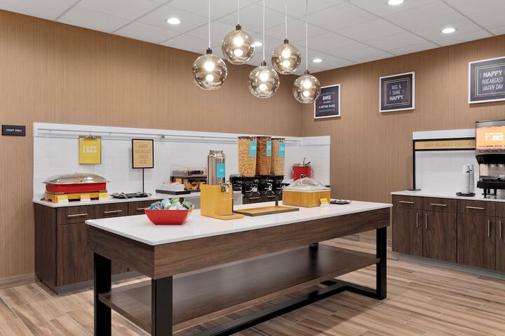 Breakfast/Coffee Service 28 of 35