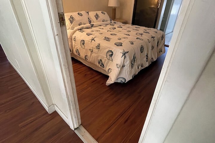Room 10 of 46