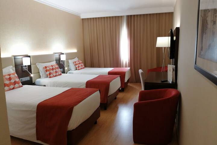 Room 21 of 39