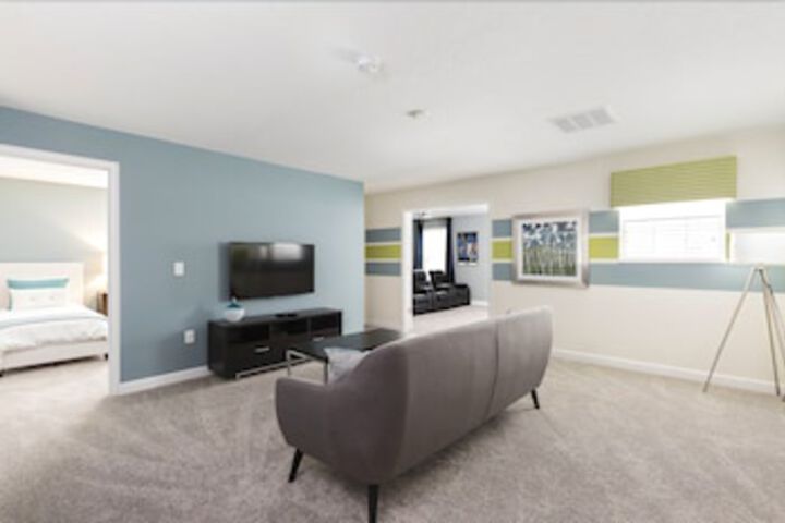 Room 14 of 35