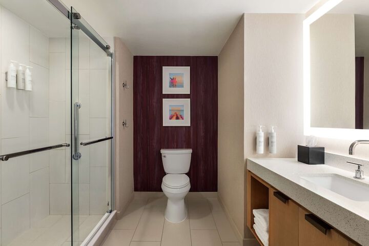 Bathroom shower