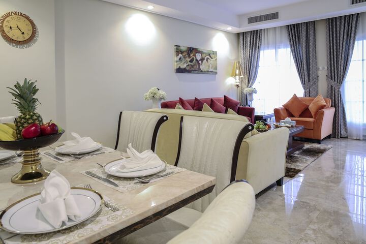 Room 21 of 40