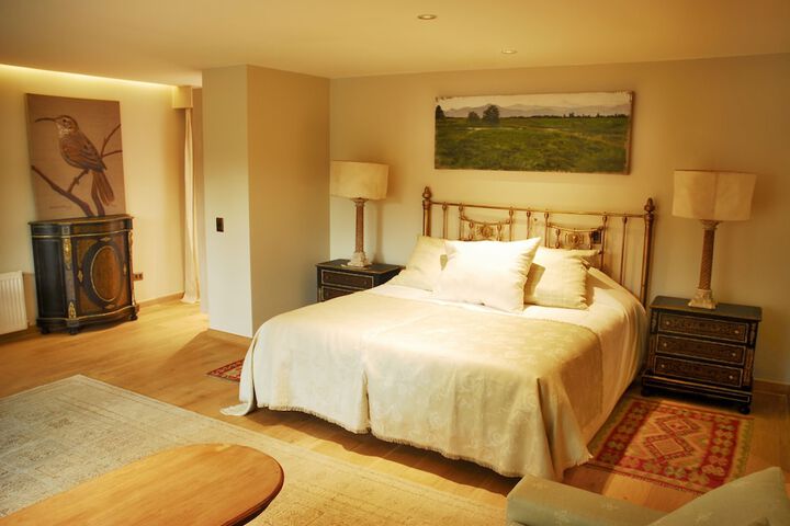 Room 4 of 58