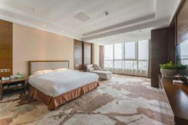 Room 21 of 23