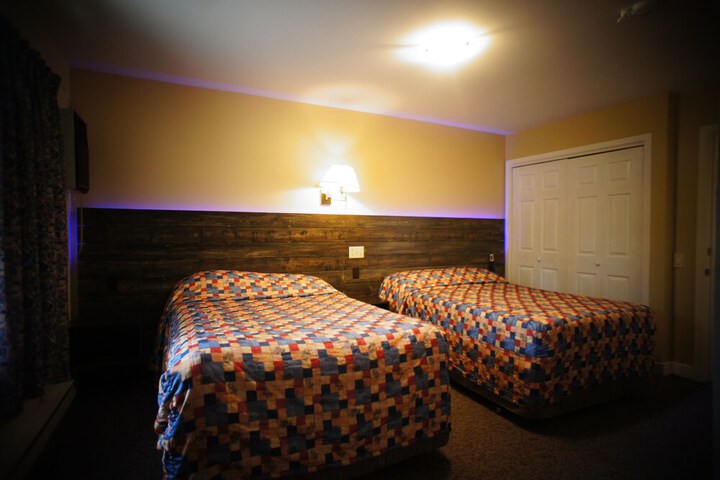 Room 23 of 35