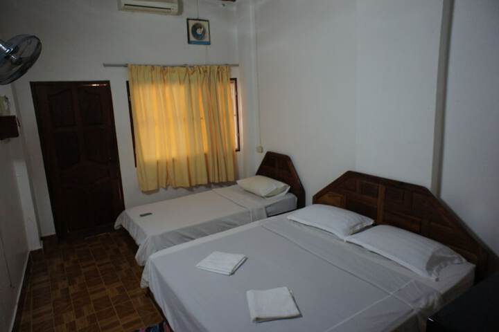 Room 4 of 21