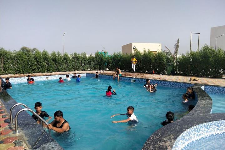 Hotel 4 of 6