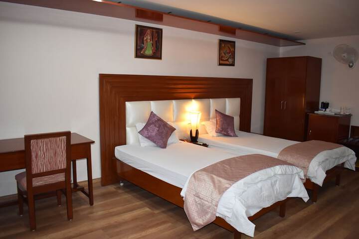 Room 7 of 29