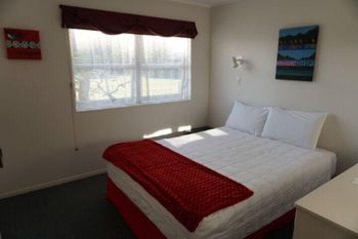 Room 11 of 22