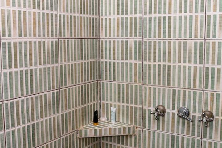 Room 22 of 41