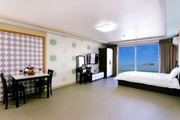 Inside Room Photo