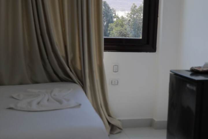 Room 22 of 48