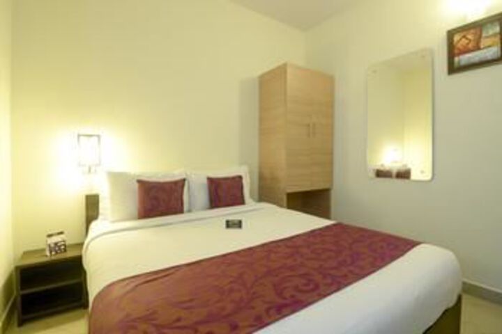 Room 13 of 20