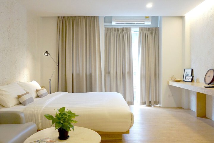 Room 14 of 37