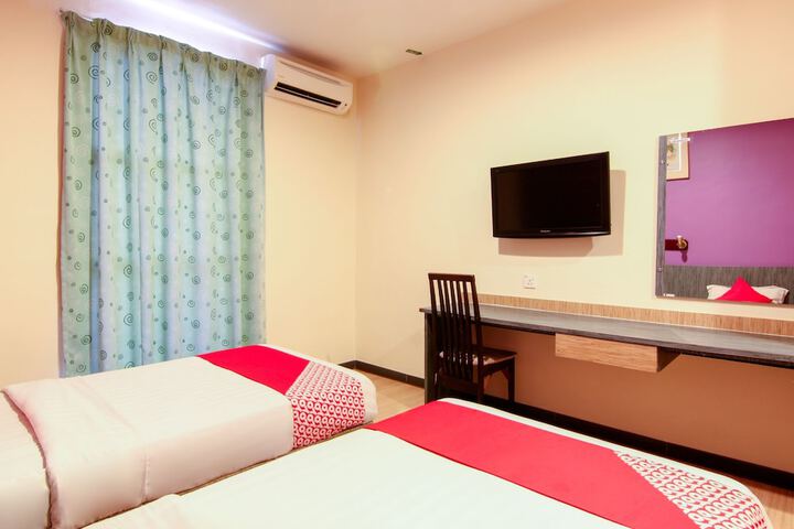 Room 17 of 31