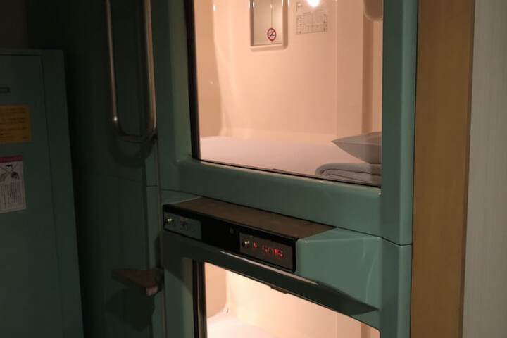 Room 18 of 66