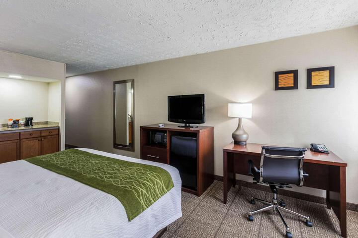 1 King Bed Upgrade (5 of 13)