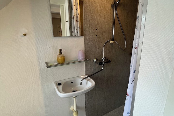 Room 18 of 23