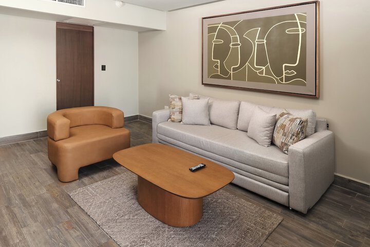Room 12 of 46