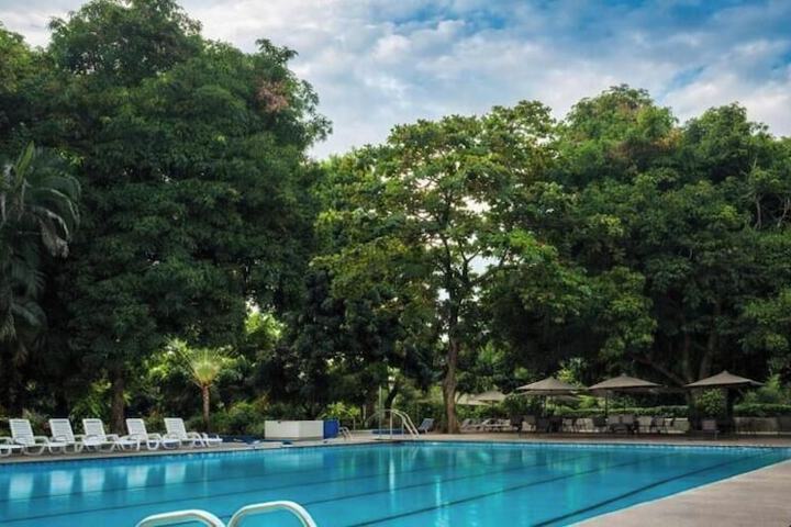 Pools & Facilities