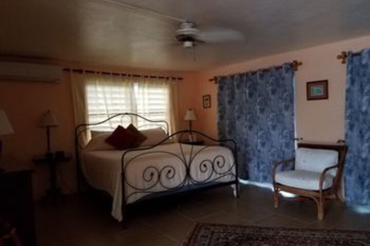 Room 27 of 37