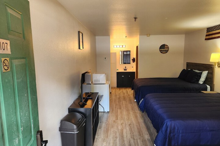 Room 14 of 38
